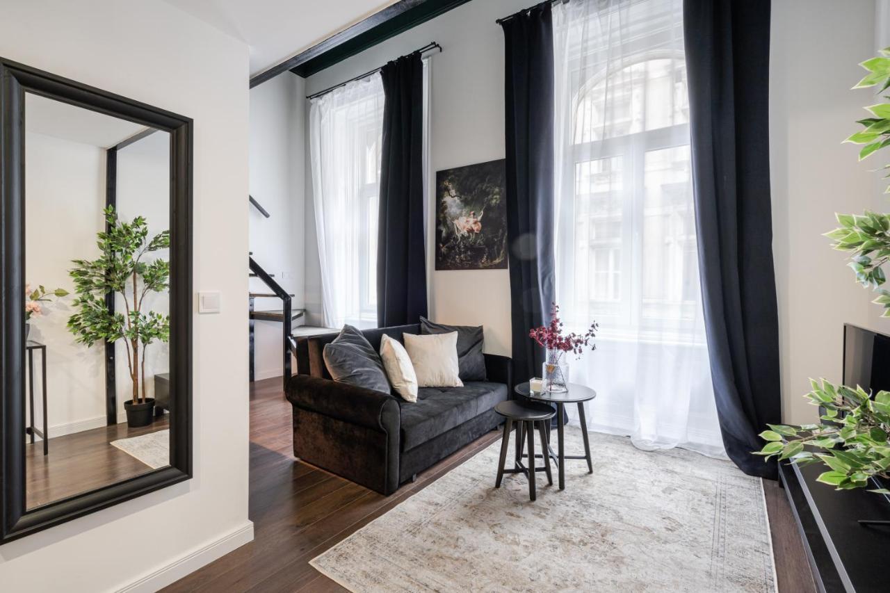 E41 - Trendy Boutique Apartments - Prime Spot By Bqa บูดาเปสต์ ภายนอก รูปภาพ