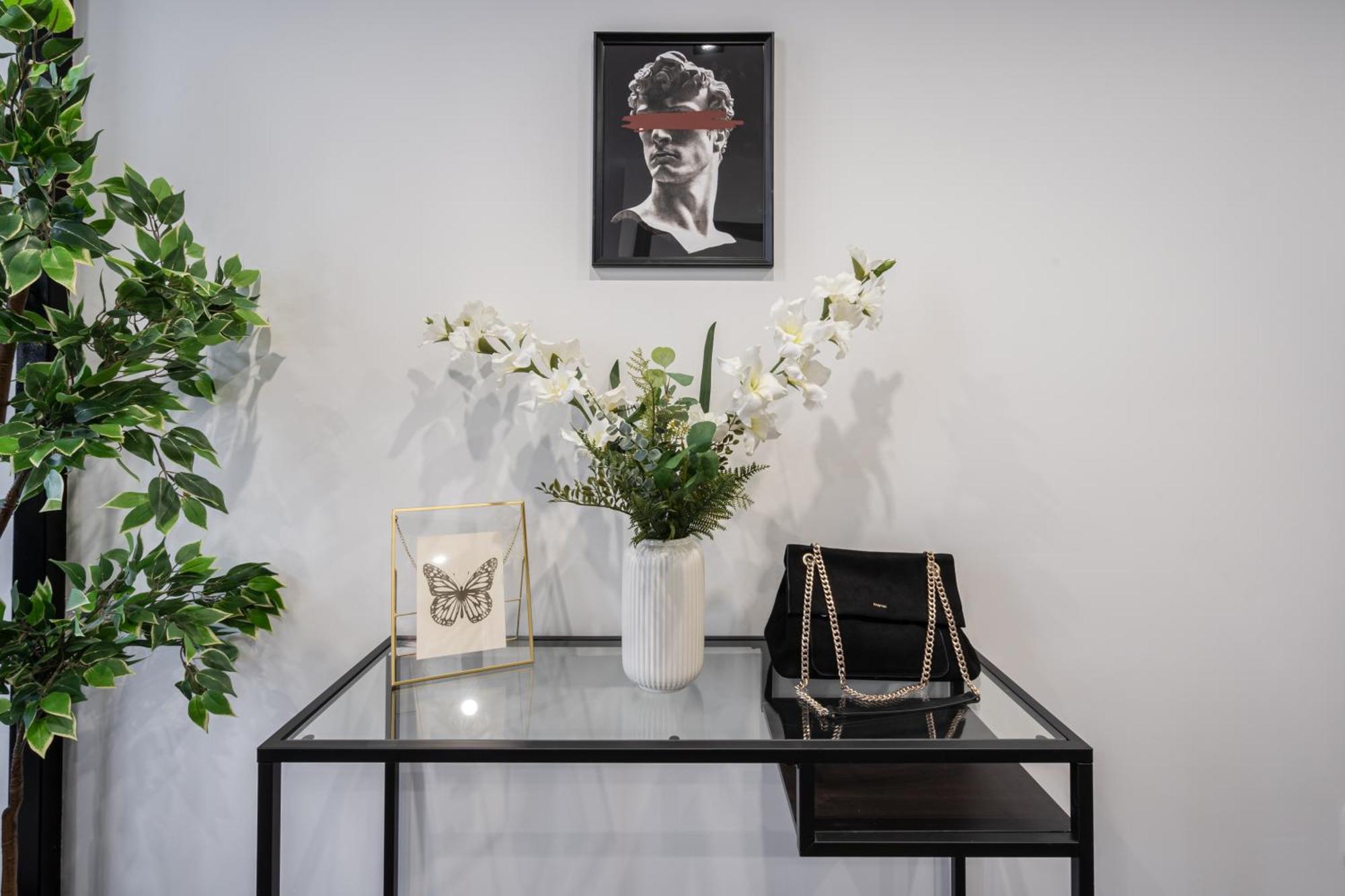 E41 - Trendy Boutique Apartments - Prime Spot By Bqa บูดาเปสต์ ห้อง รูปภาพ